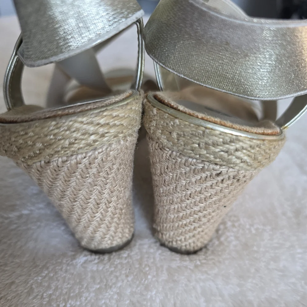 Comfortable Gold Strappy Wedge  Espadrille Sandals - Picture 6 of 9
